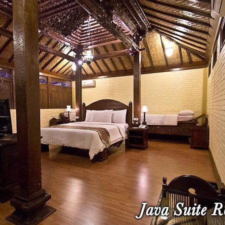 De Batara Hotel Bandung Exteriör bild