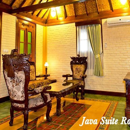 De Batara Hotel Bandung Exteriör bild