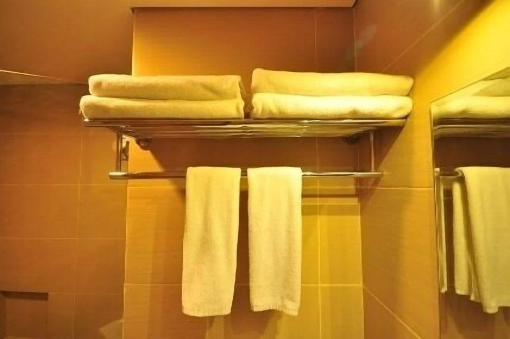 De Batara Hotel Bandung Exteriör bild