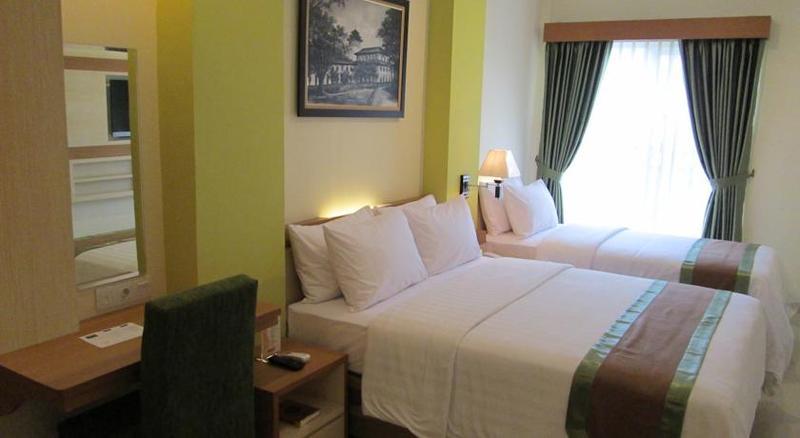 De Batara Hotel Bandung Exteriör bild