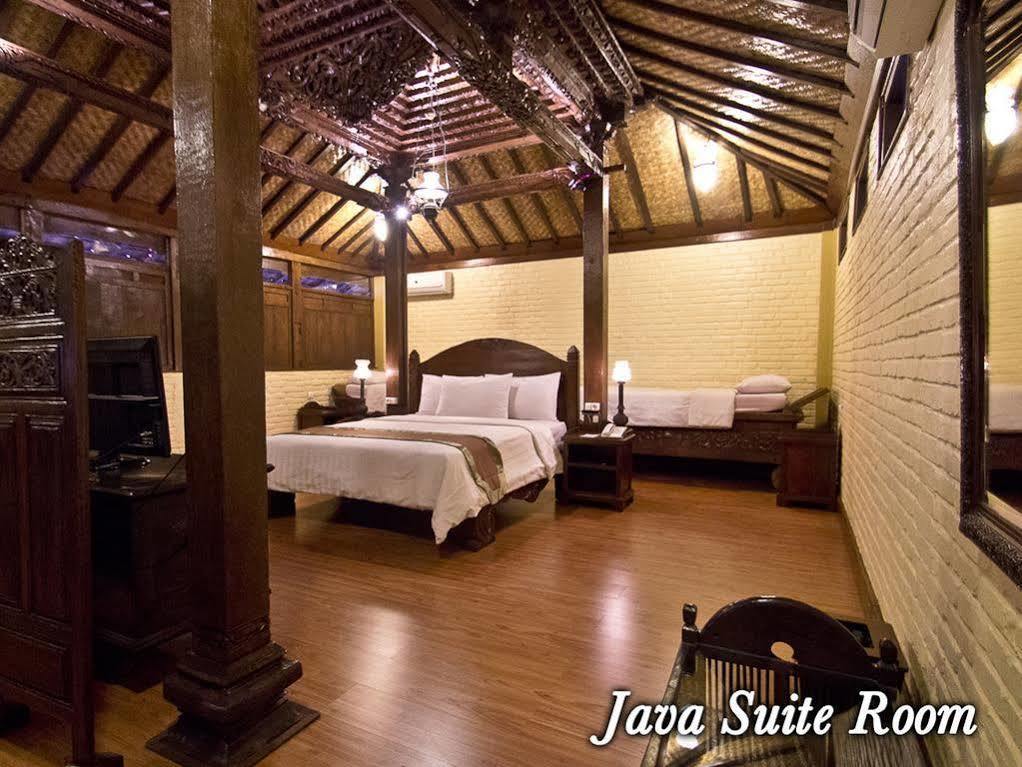 De Batara Hotel Bandung Exteriör bild