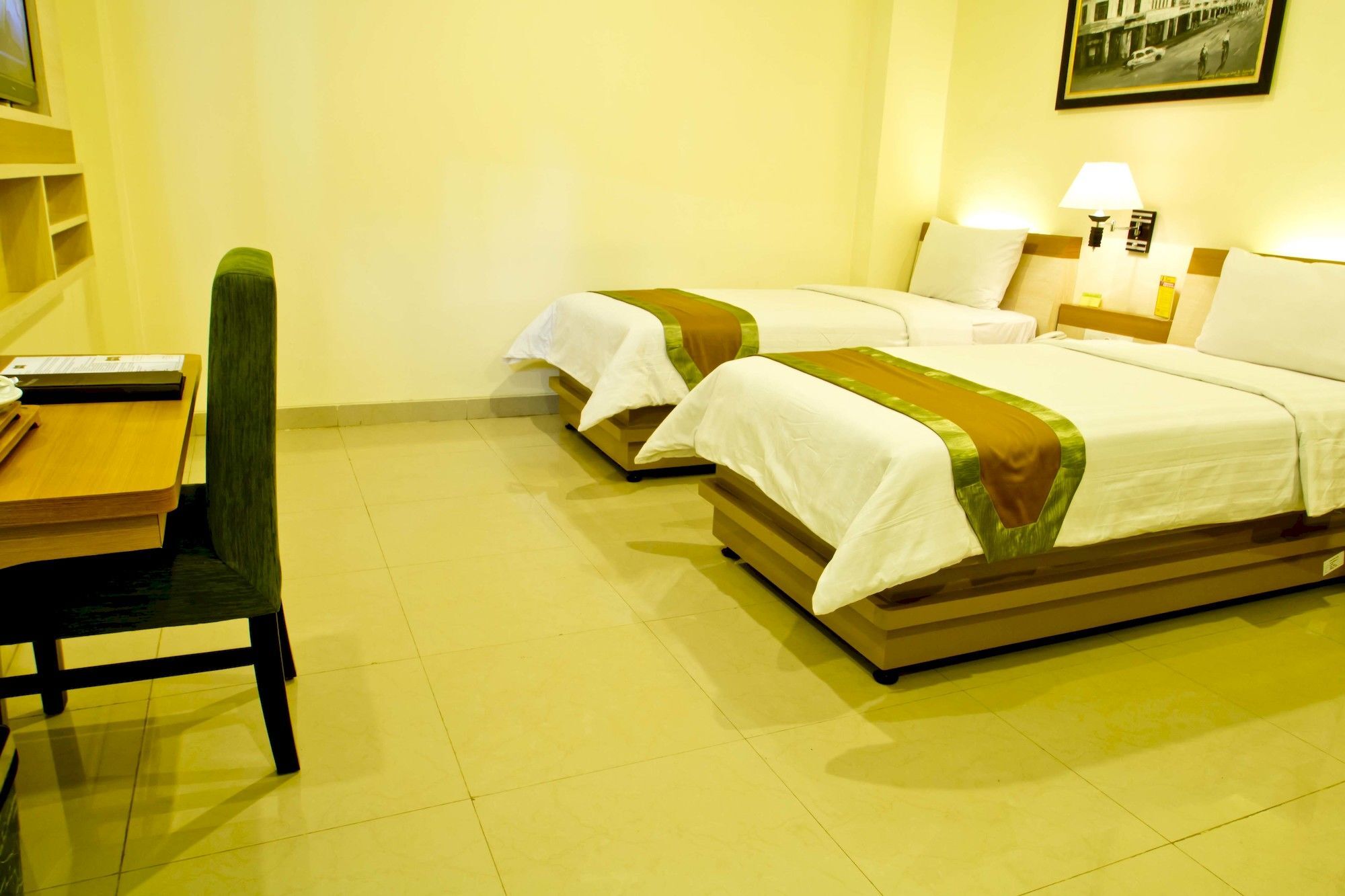 De Batara Hotel Bandung Exteriör bild